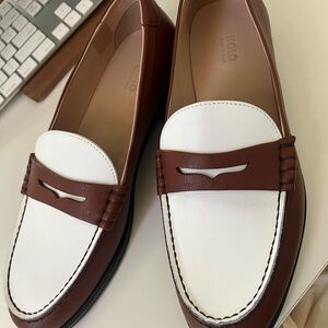 KOIO Real KeatherTwo-Tone White and Brown Loafers